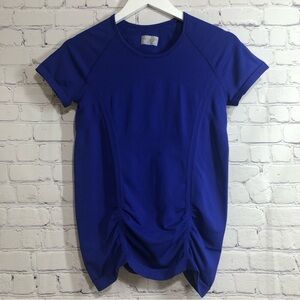 Athleta fitness top with elastic on the back and front